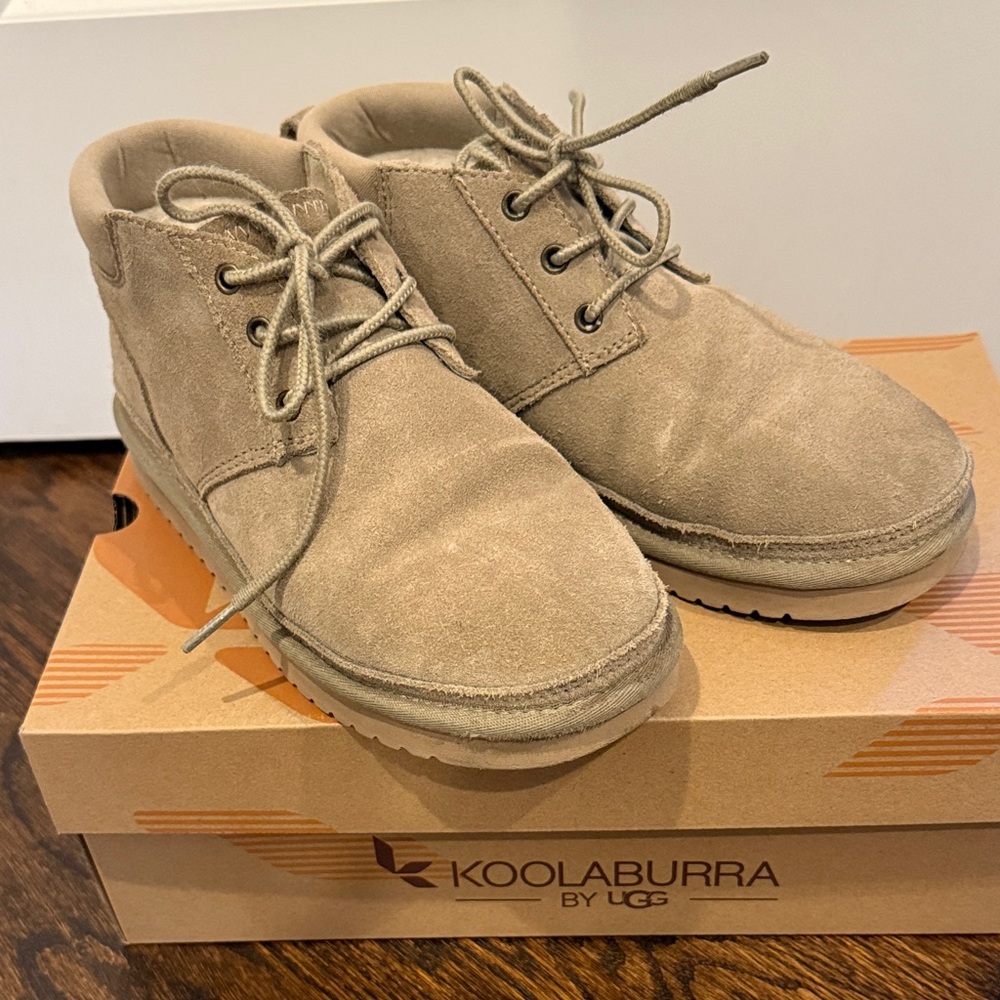 KOOLABURRA by UGG ADVAY Tan Suede Ankle Boots